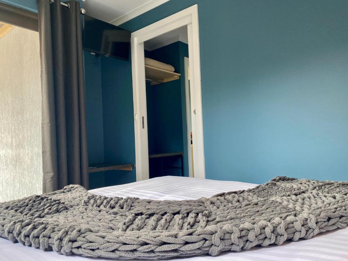 Gordon Gateway Motel Strahan Ngoại thất bức ảnh