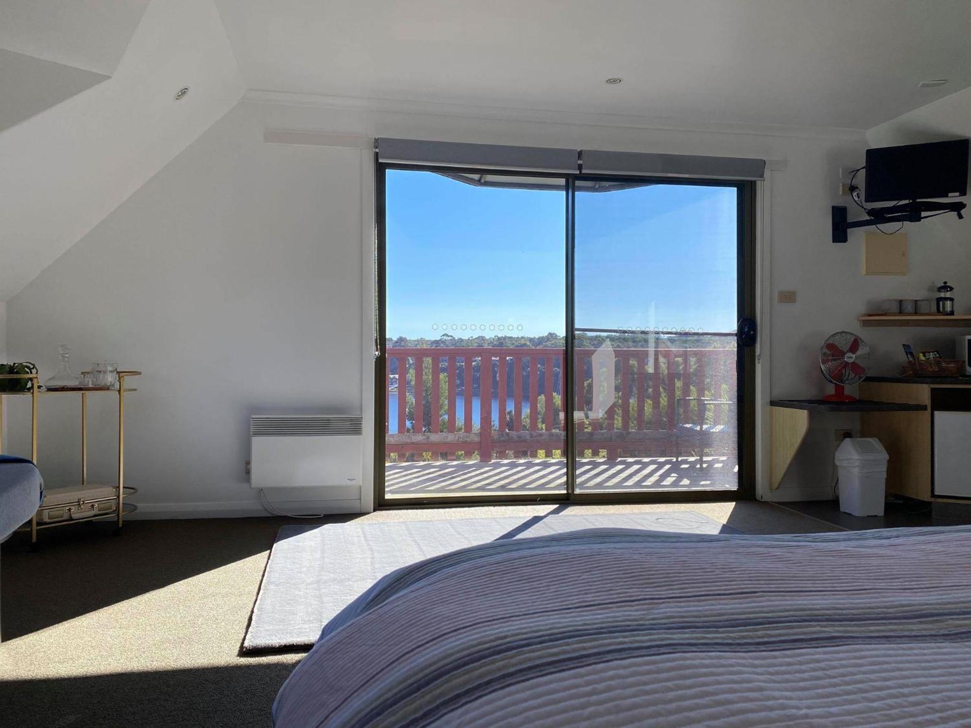 Gordon Gateway Motel Strahan Ngoại thất bức ảnh