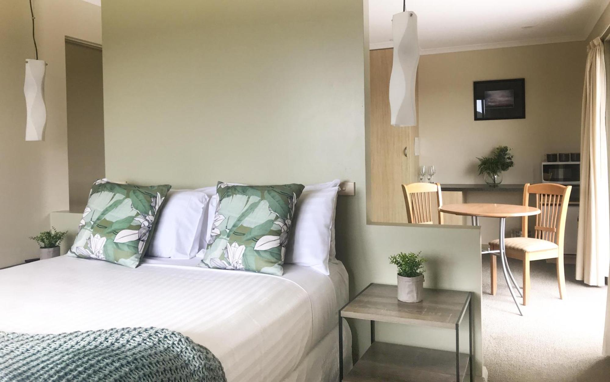 Gordon Gateway Motel Strahan Ngoại thất bức ảnh