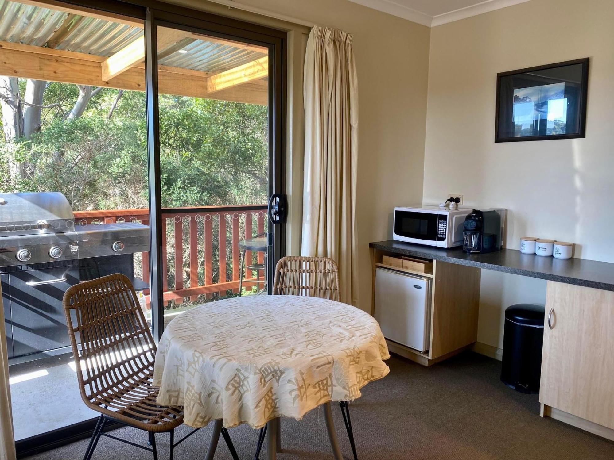 Gordon Gateway Motel Strahan Ngoại thất bức ảnh